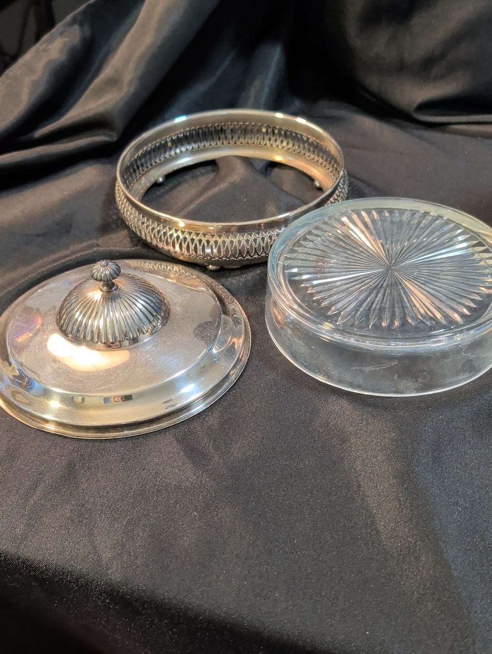 Vintage 1940's Crescent Silver Plated Relish Bowl With Glass Insert - Picture 12 of 12